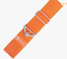 画像をギャラリービューアに読み込む, スーツケースに適するベルトで
